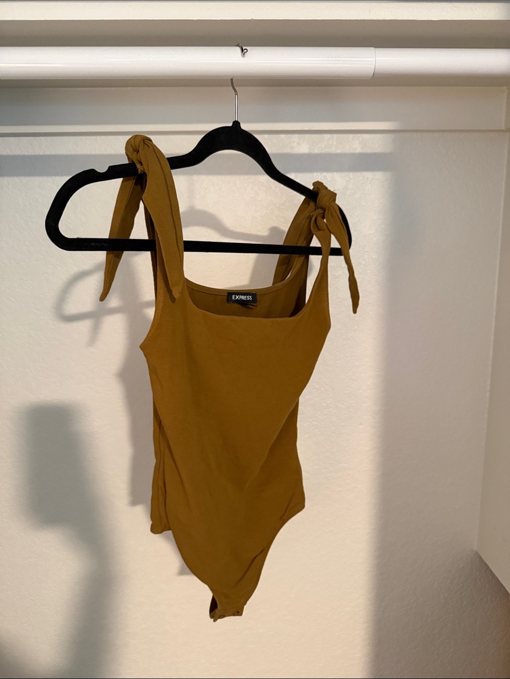 Express Women's Tie-Shoulder Bodysuit in Mustard Brown